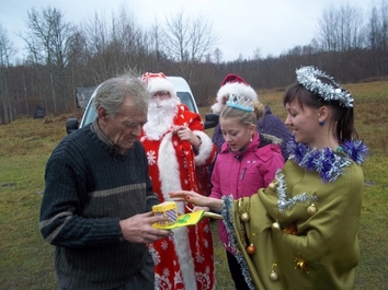 Dagdas novada jauniešu labdarības pasākumi

