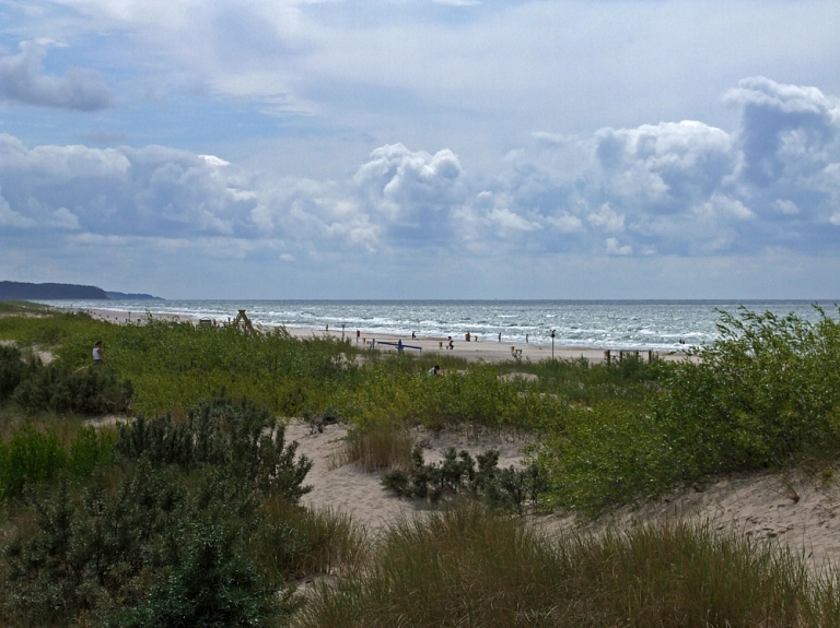 Vāc parakstus, lai aizliegtu kāpu apbūvi Bulduros