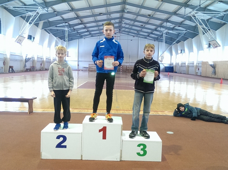 Līvānu sporta skolas audzēkņi uzrādīja teicamus rezultātus vieglatlētikas sacensībās


