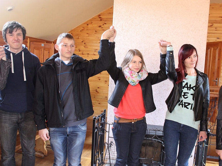 Jelgavas un Ozolnieku novadu jaunieši sāk iniciatīvu "Nacionālo dārgumu jaunatklāšana"

