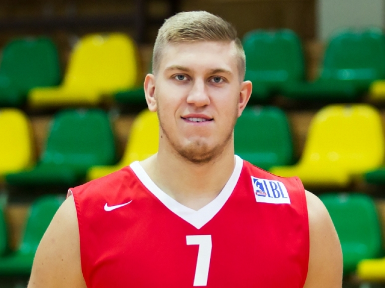 "Jēkabpils" uzbrucējs Rutkausks atzīts par BBL labāko basketbolistu janvārī