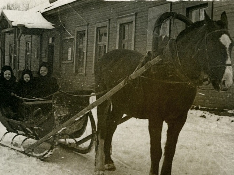 Skrindu dzimtas muzejā būs apskatāma fotogrāfiju izstāde "Fotogrāfija – vēstures lieciniece"

