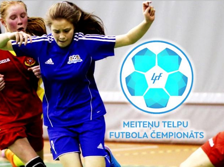 Latvijas meiteņu telpu futbola čempionātā noskaidrosies pirmās čempiones

