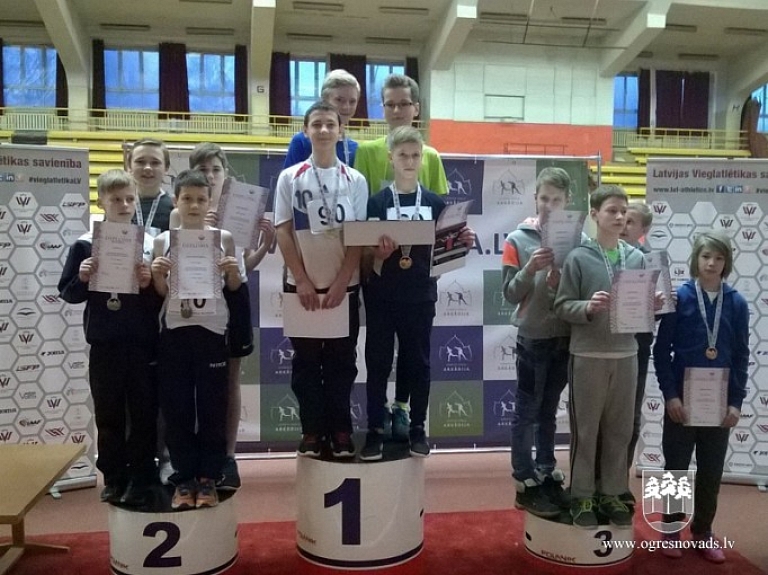 Ogres un Madlienas vieglatlētiem piecas Latvijas čempionāta medaļas 