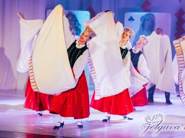 Jelgavā satiekas Latvijas vadošie deju kolektīvi

