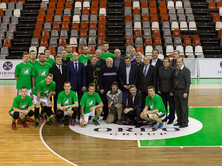 "Valmiera/ORDO" godina basketbola veterānus

