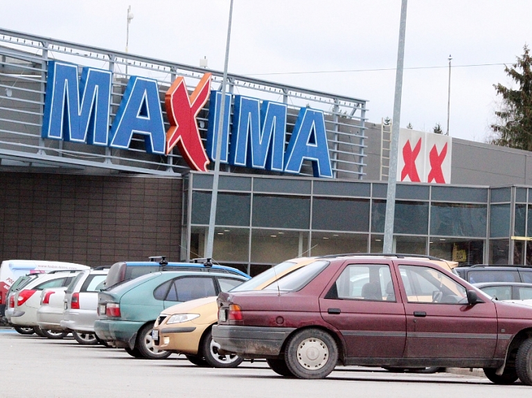 Ģimeņu atbalstam "Maxima" veikalos Valmierā saziedoti vairāk nekā 400 eiro


