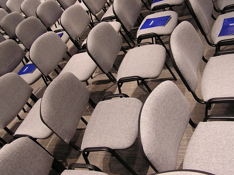 Jelgavā debatēs par organiskā mēslojuma ietekmi uz vidi


