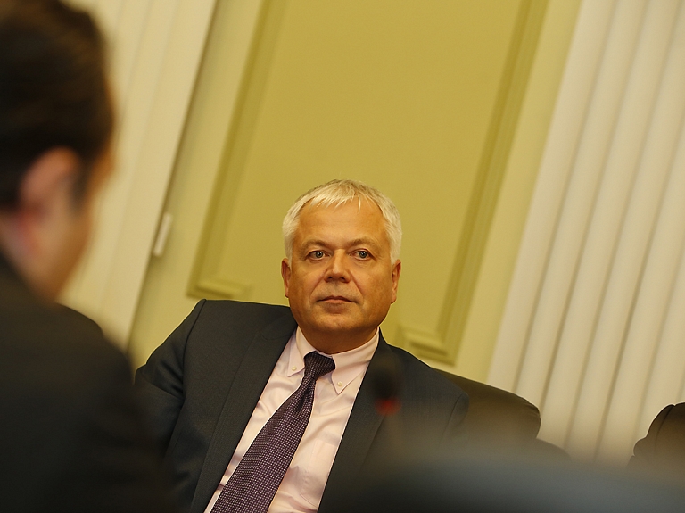Sesks: Ar bezdarba rādītājiem nevaram lepoties, tomēr darba tirgū vērojama aktivitāte

