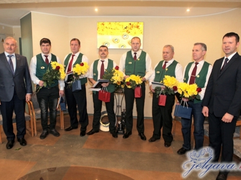 Sveic 2015.gada labākos JAP šoferus

