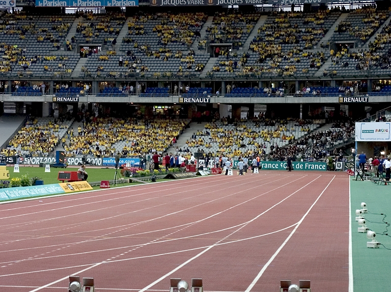 Dobeles sportisti startē Rīgas atklātajā jaunatnes čempionātā vieglatlētikā

