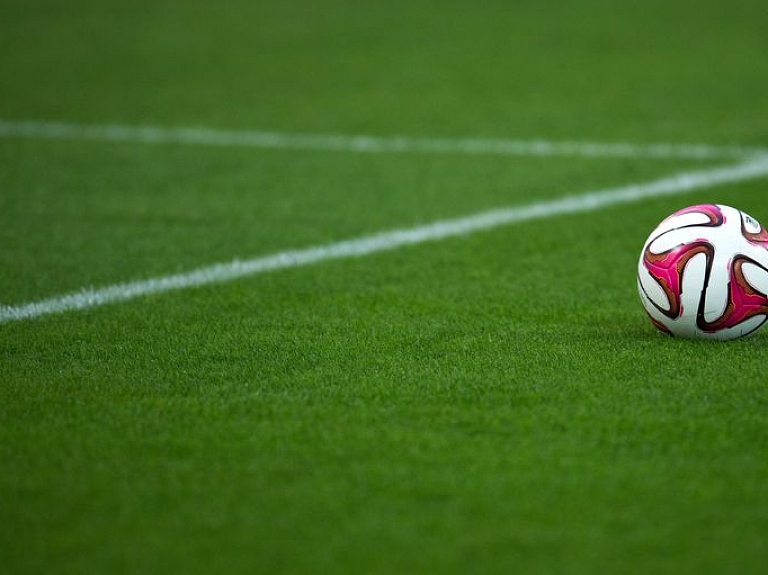 Dāvja Ikaunieka gūtie vārti "Liepājas" futbolistiem atnes uzvaru pret "Ventspils" komandu

