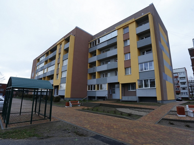 Iedzīvotāji aicināti iesniegt projektus mikrorajonu pagalmu labiekārtošanai

