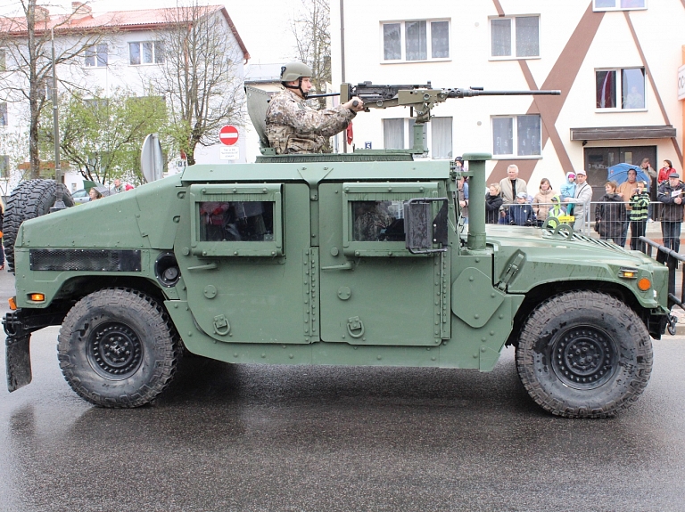  Ādažu militārajā bāzē notiks "Industrijas diena 2016"