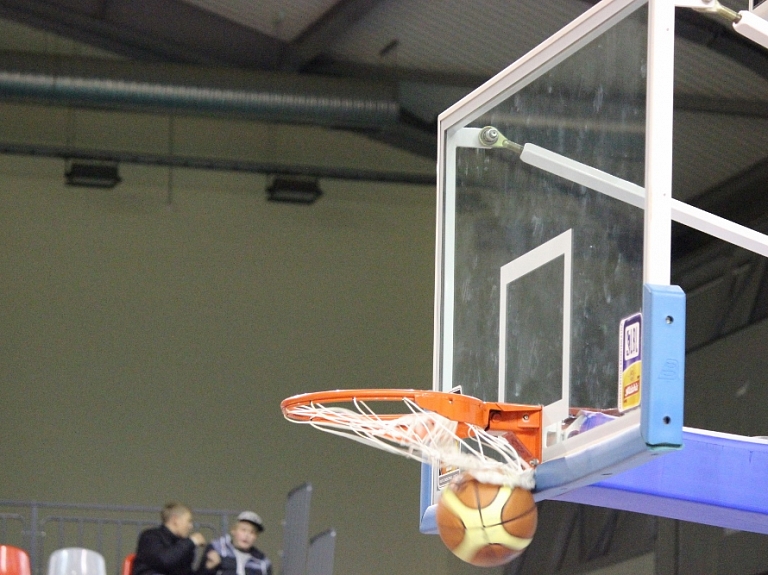 "Jūrmala"/"Fēnikss" zaudē astotdaļfinālā