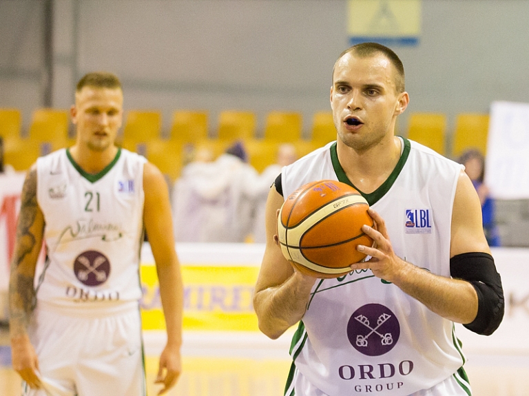 "Valmiera/ORDO" pārliecinoši apspēlē LU