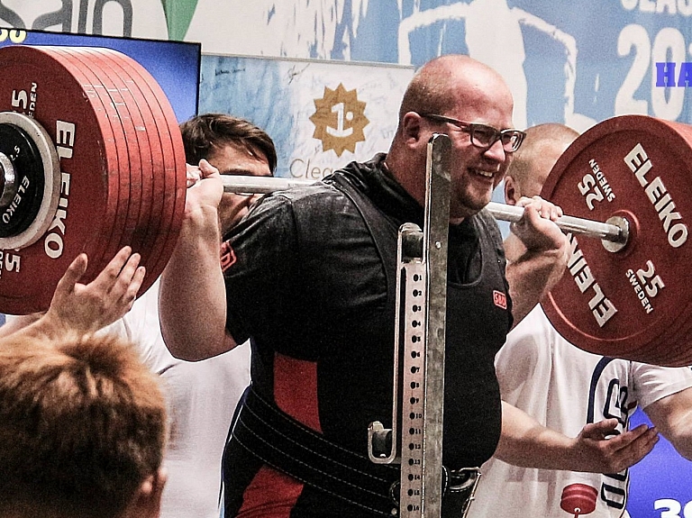 Valmierieši startēs Eiropas čempionātā klasiskajā spēka trīscīņā