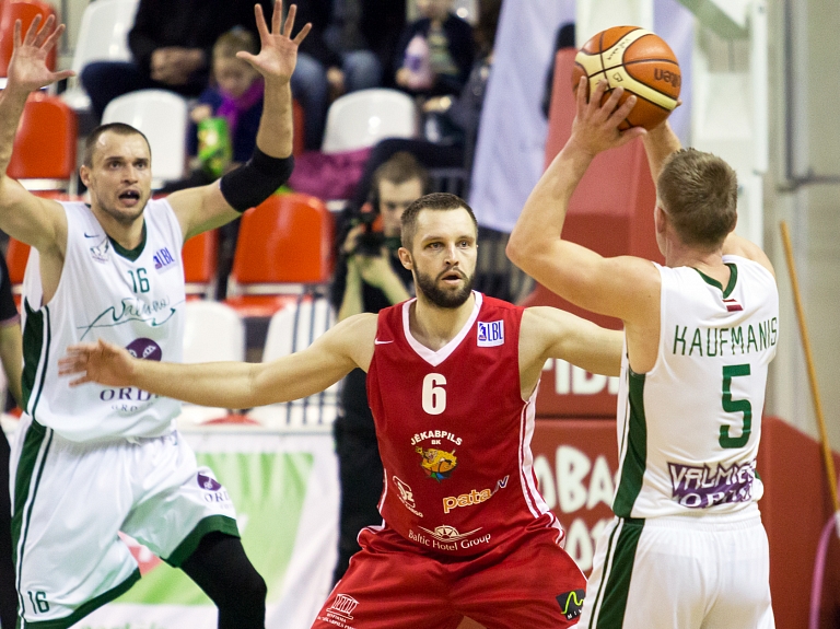 Jēkabpiliešiem smags zaudējums Valmierā

