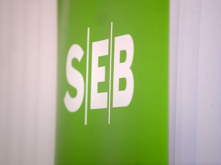 "SEB banka": Pērn darījumu skaits internetbankā audzis par 8%

