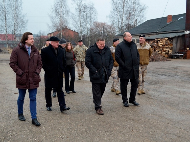 Balvos viesojas Aizsardzības ministrs Raimonds Bergmanis

