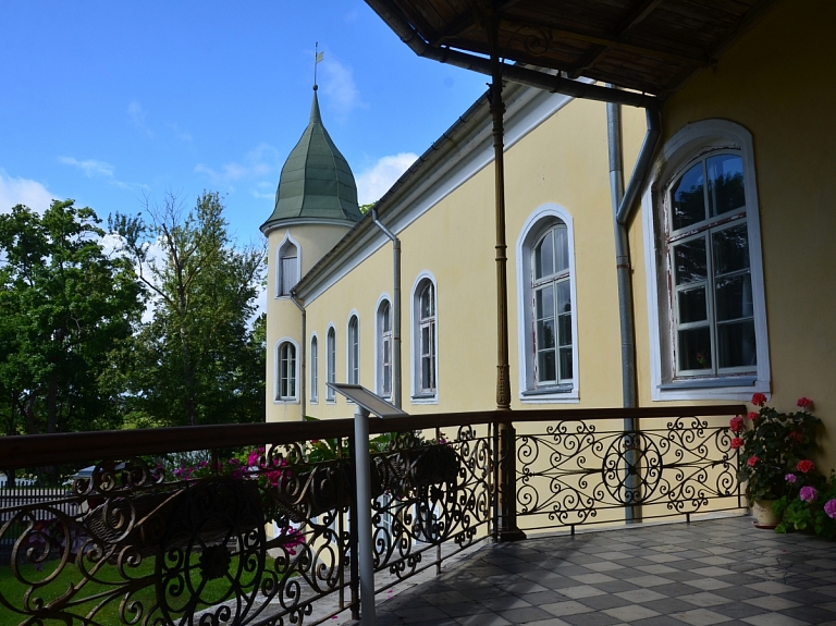 Krustpils pils piedalīsies akcijā "Zemes stunda"