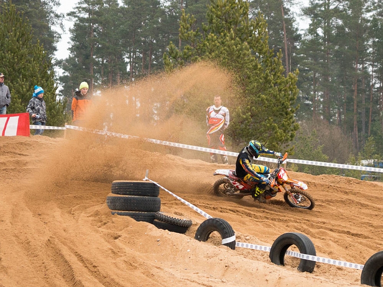 2016.gada Latvijas Enduro Sprinta sezona atklāta ar kuplu dalībnieku skaitu

