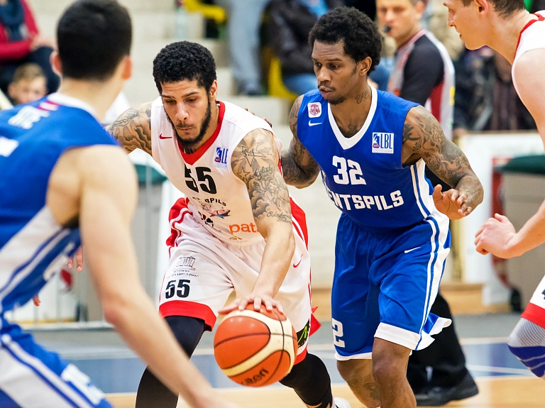 

BK "Jēkabpils" bez vairākiem vadošiem spēlētājiem piekāpjas ventspilniekiem