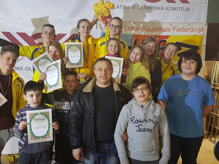 Ventspils loka šāvēji gūst panākumus Latvijas čempionātā jauniešiem un junioriem

