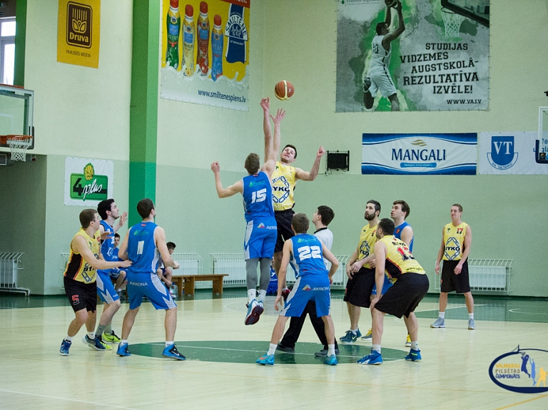 Valmieras pilsētas čempionātā basketbolā noskaidroti pirmās līgas pusfinālisti

