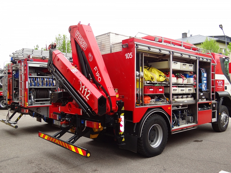 Ugunsgrēkā Rīgā gājis bojā 91 gadu vecs vīrietis

