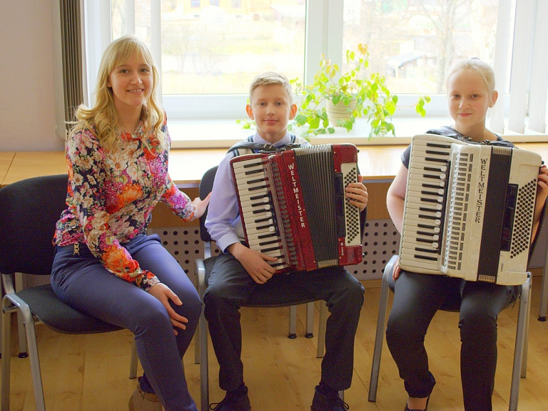 Pļaviņu Mūzikas skolas audzēkņiem panākumi konkursā 