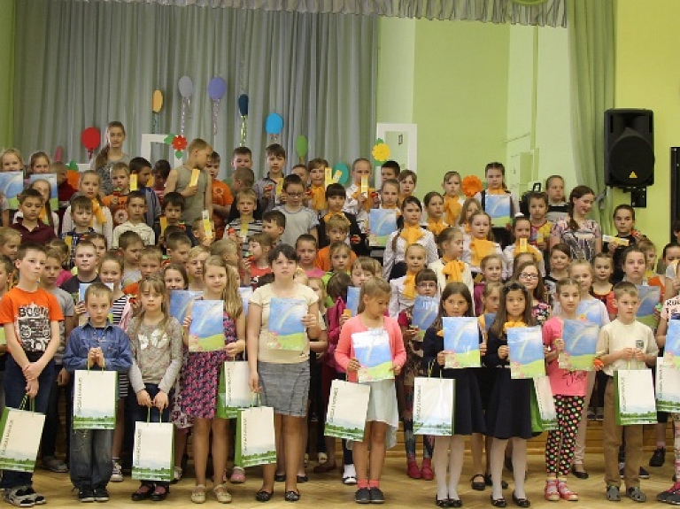  "Visčaklākais lasītājs 2015" Dagdas bērnu bibliotēkā