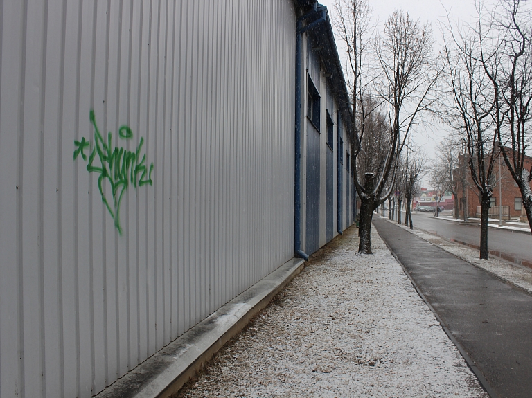 Liepājas skolās notiks izglītojoša kampaņa par ķēpājumiem pilsētvidē

