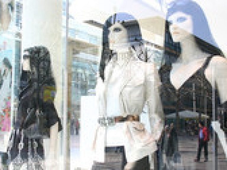 Naktsklubs "Coyote Fly" apģērbu un aksesuāru līnijas izveidē investējis gandrīz 17 000 eiro

