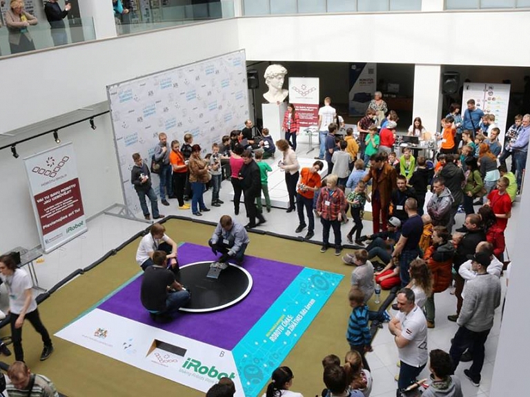 Preiļu robotikas komandai sekmīgs sezonas noslēgums "Latvijas Robotikas Čempionātā 2016"