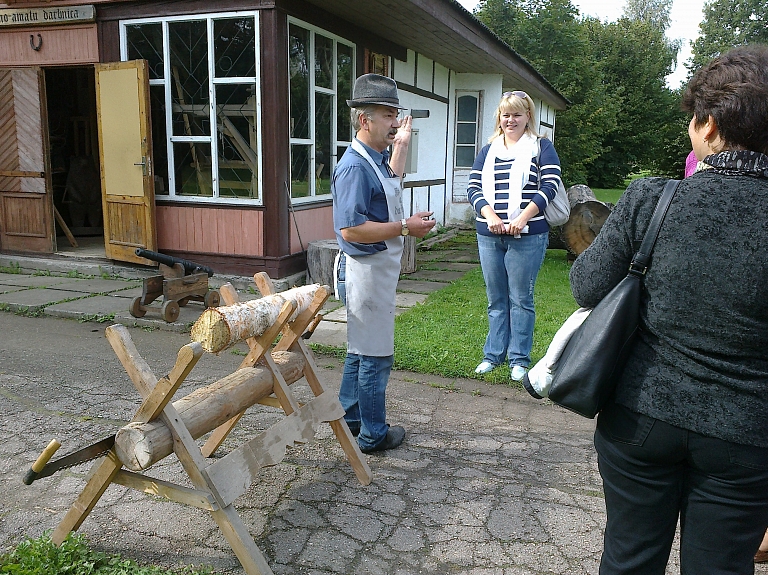 Balvos notiks lauku labumu tirdziņš un koka rotaļlietu izgatavošanas meistardarbnīca

