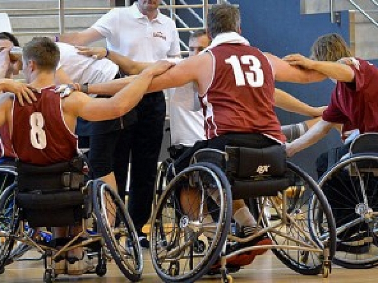 Ventspilī Eiropas čempionātam gatavosies ratiņbasketbola paralimpieši

