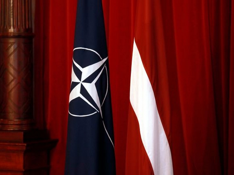 Vācijas diplomāts: NATO neuzskata Krieviju par ienaidnieku, bet Baltiju aizstāvēs

