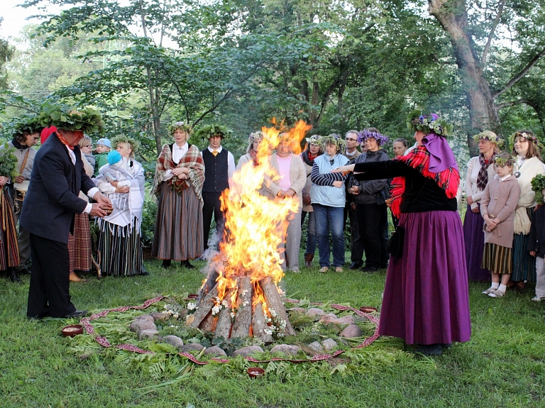 Jēkabpilī ielīgos vasaras saulgriežus

