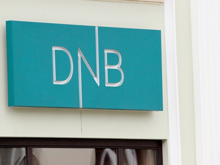 "DNB banka": Bankas pārtop par vispusīgiem pakalpojumu sniegšanas centriem

