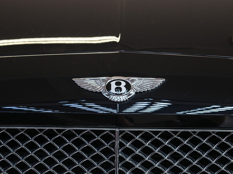 Valsts piedāvā iegādāties krimināllietā izņemtu automašīnu "Bentley"