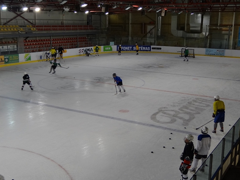 Tuvojas Vidzemes hokeja čempionāta vasaras līgas turnīri

