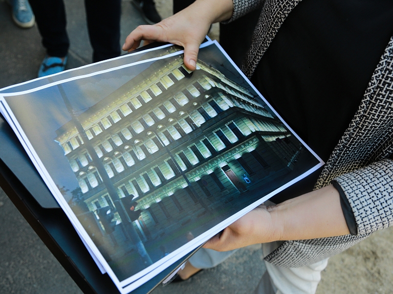 Natālijas Draudziņas un Centra Humanitārās vidusskolu ēkās norit otrās kārtas atjaunošanas darbi

