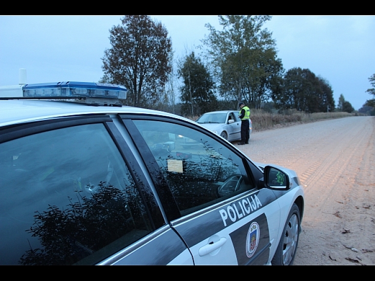 Svētkos Zemgales policijas darbinieki veiks pastiprinātu ceļu satiksmes uzraudzību

