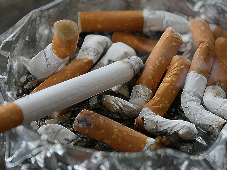 Četros mēnešos no Latvijas izvests par 41,63% vairāk cigarešu