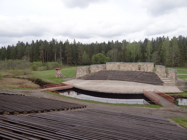 Augustā notiks melodiskās mūzikas svētki "Vilciens Rīga-Valka"

