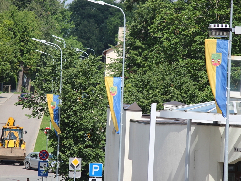 Valmierā sākas Latvijas IV Olimpiāde

