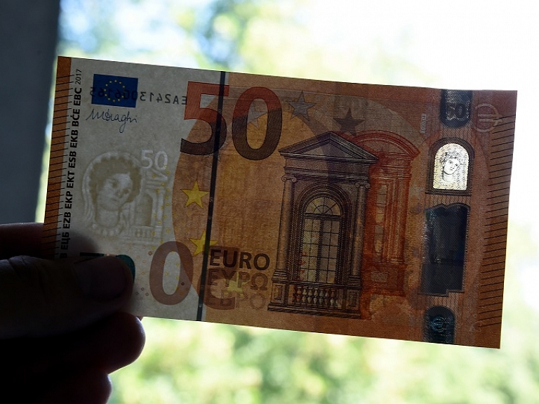 Jaunā Eiropas sērijas 50 eiro banknote apgrozībā nonāks nākamā gada aprīlī

