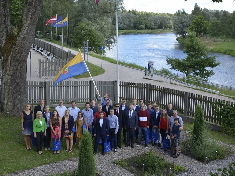 Godināti Latvijas IV olimpiādes Valmieras komandas medaļu ieguvēji

