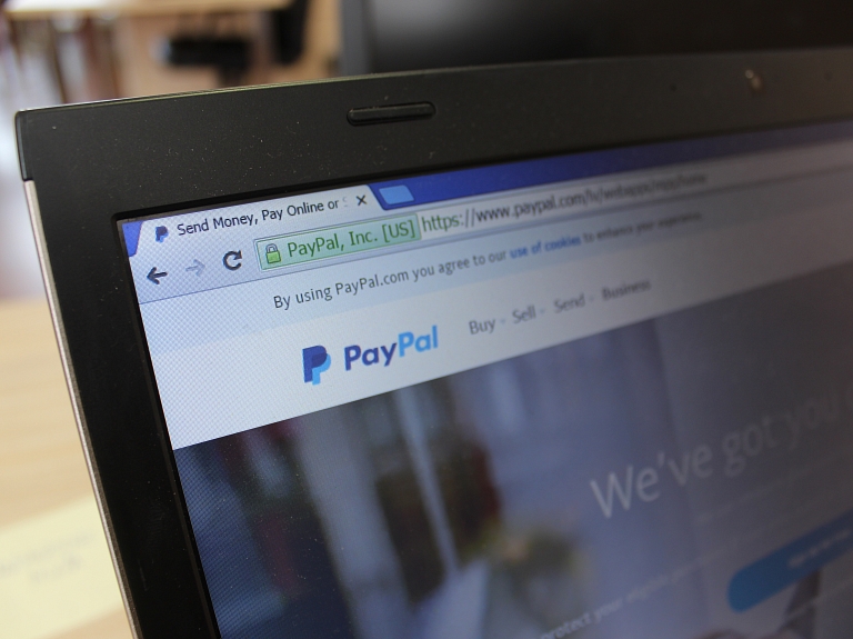 Brīdina par pikšķerētāju uzbrukumu "PayPal" lietotājiem

